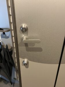 玄関の鍵を紛失したら？家に入れないときの対処法の画像